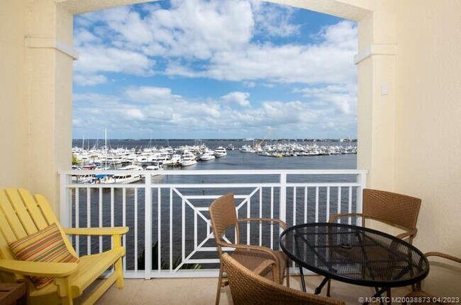 Photo - 775 NW Flagler Ave Apartment