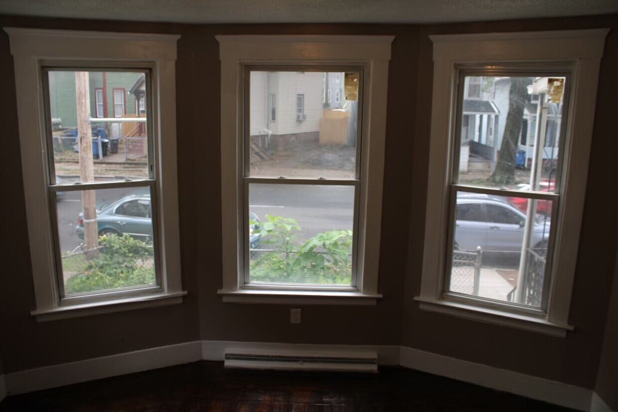 Foto principal - 67 Derby Ave