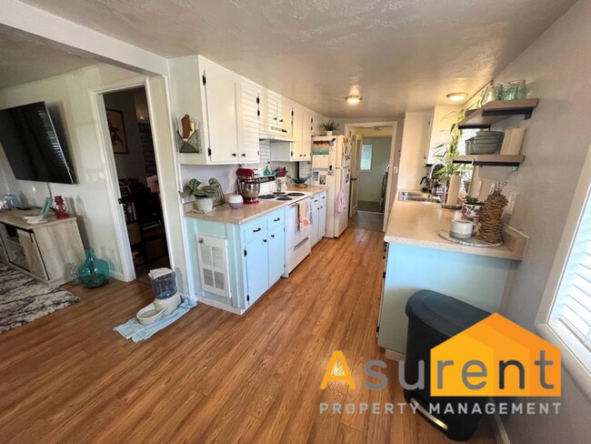 Foto del edificio - Beautiful Single-Level Home Located in the...