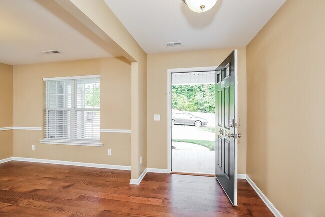Foto del edificio - 4016 Eastside Ct