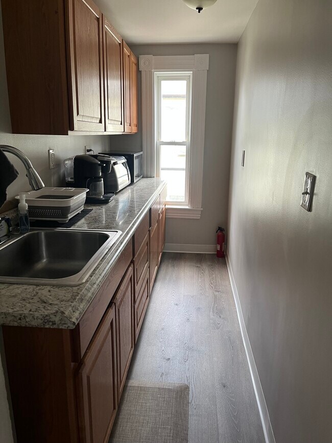 Foto del edificio - 549 Hevey St