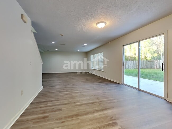 Building Photo - 11527 Spring Board Dr