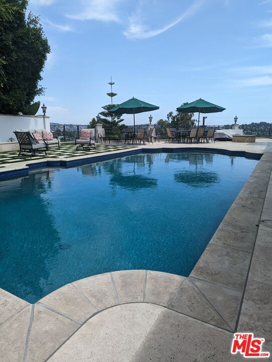 Building Photo - 4509 Dundee Dr