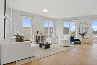 Building Photo - The Forte