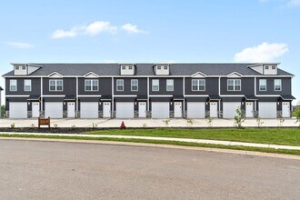 Building Photo - 216 Drayton Dr