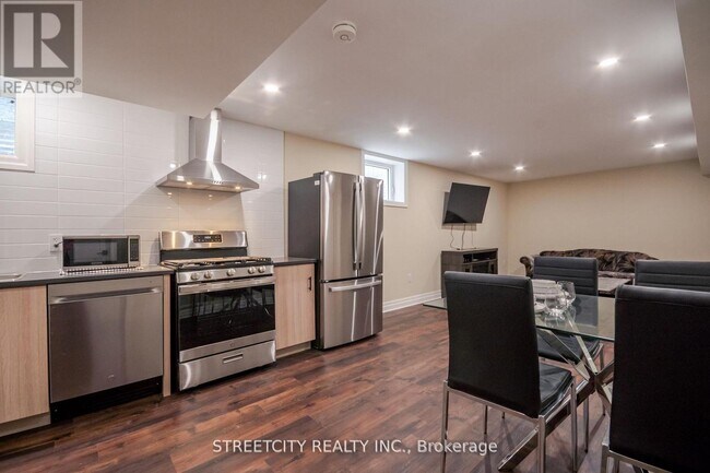 Photo du bâtiment - 1253 Howlett Cir