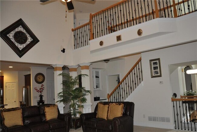 Foto del edificio - 4315 Wykeshire Ct