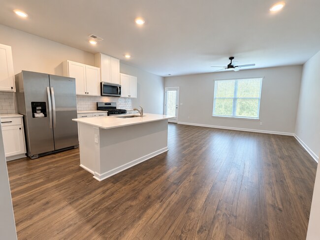 Foto del edificio - 916 Shorttail Ln