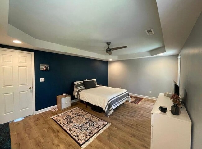 Foto del edificio - 8006 Crenshaw Ln