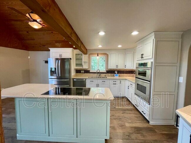 Building Photo - 4502 Coconut Cove Pl