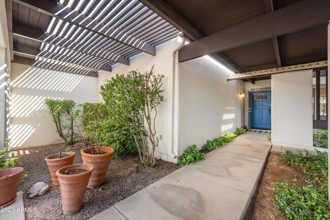 Foto del edificio - 6815 N 73rd St