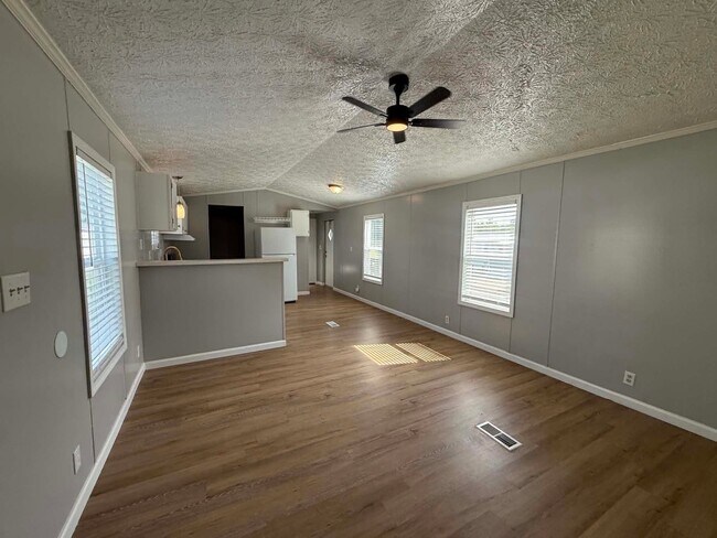 Foto del edificio - 1236 N Oaklane Rd