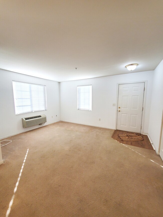 Building Photo - 234 Bertram Dr