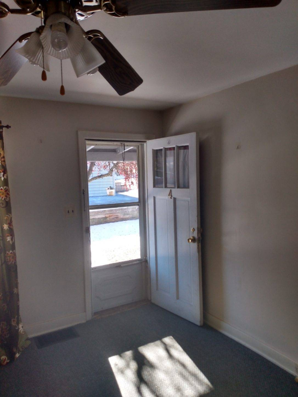 Primary Photo - 430 S Center Ave
