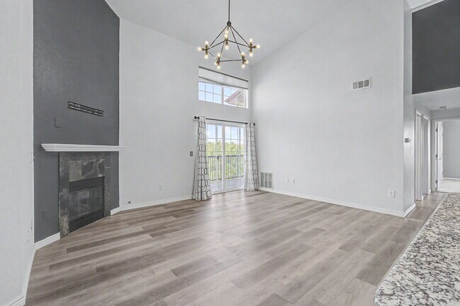 Building Photo - 3872 S Dallas St