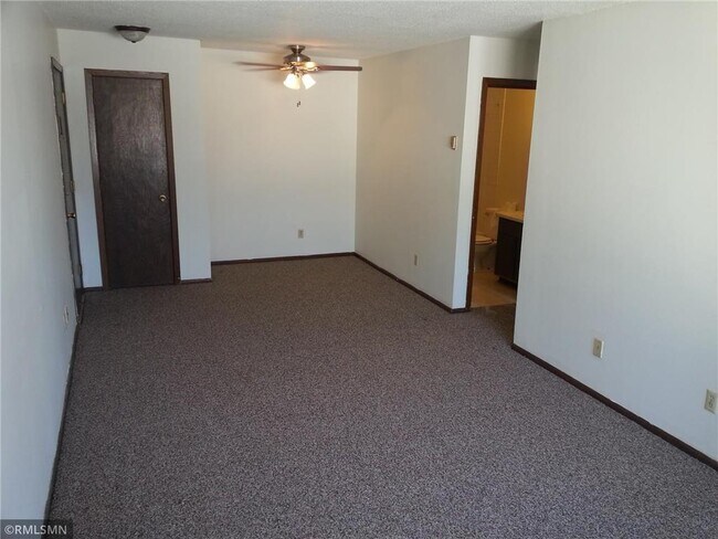 Foto del edificio - 218-226 N Jefferson St