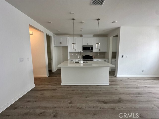 Building Photo - 4076 E Luna Paseo
