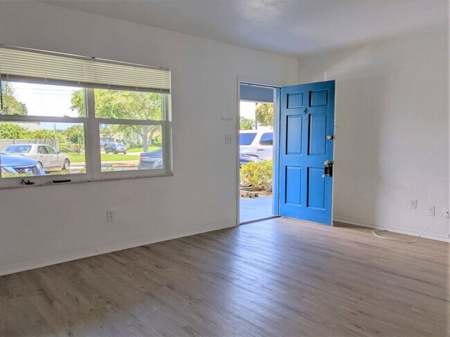 Foto del edificio - Lots of space in great location