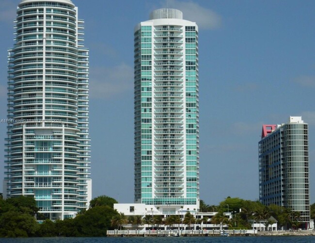 Foto del edificio - 2101 Brickell Ave