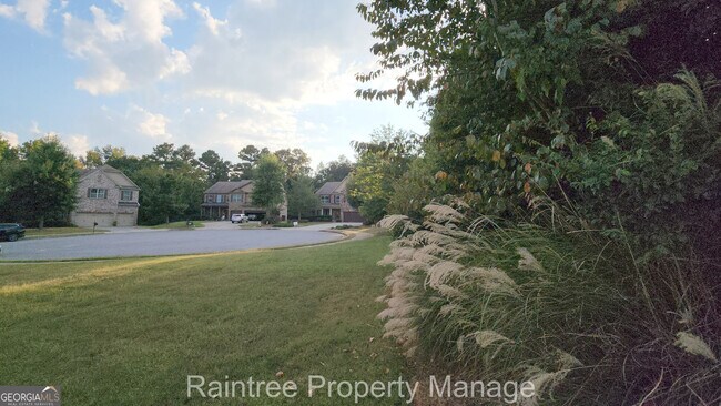Foto del edificio - 11250 Shelton Pl