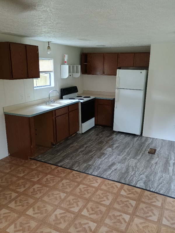 Building Photo - 124 Laurence