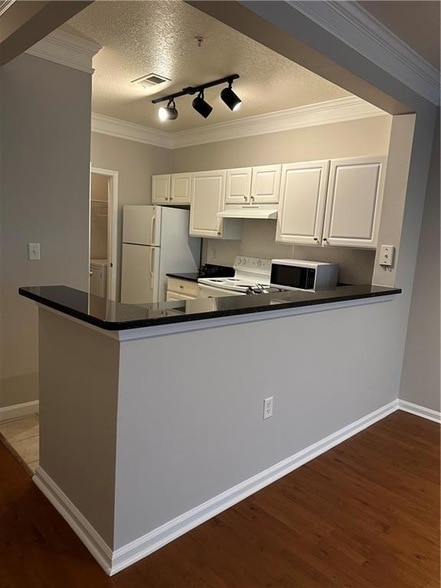 Building Photo - 5208 Westchester Ridge NE