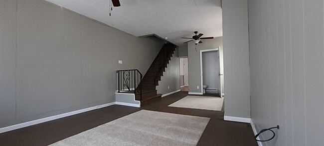 Building Photo - 3 br, 1.5 bath House - 414 CARBON ST