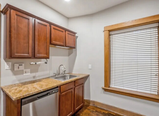 Foto del edificio - 11433 Ashbury Ave