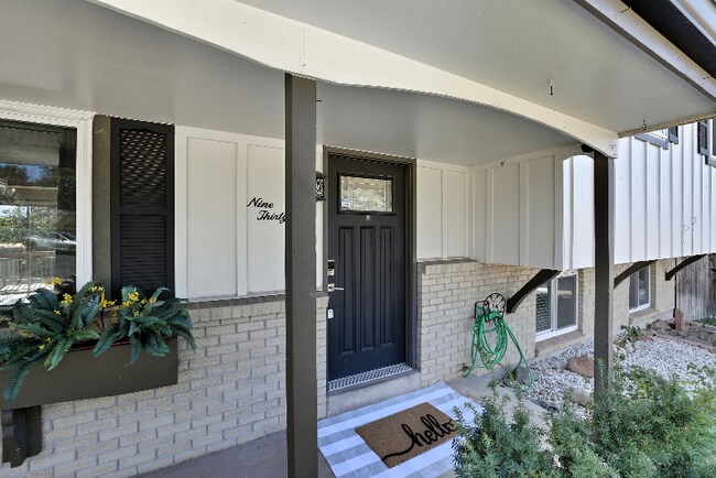 Foto del edificio - 930 Potter Dr