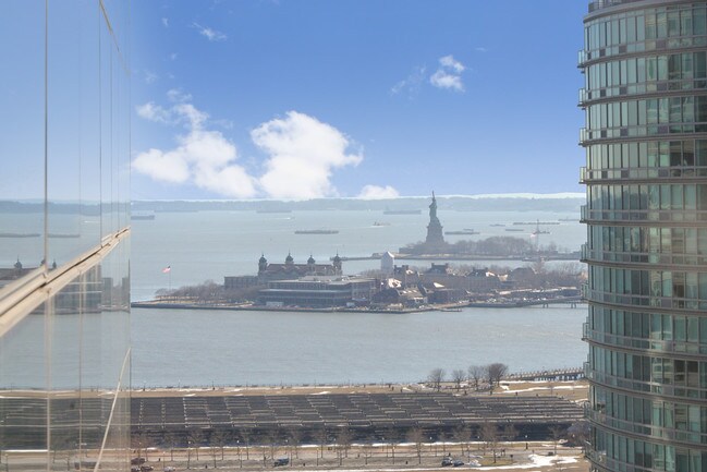 Foto del edificio - 77 Hudson St