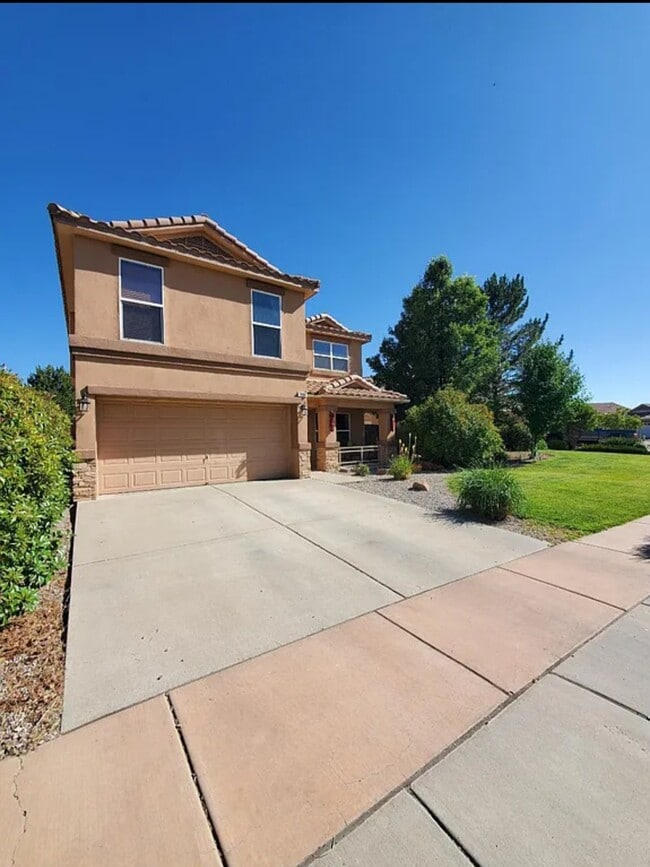 Building Photo - 7409 Sidewinder Dr NE