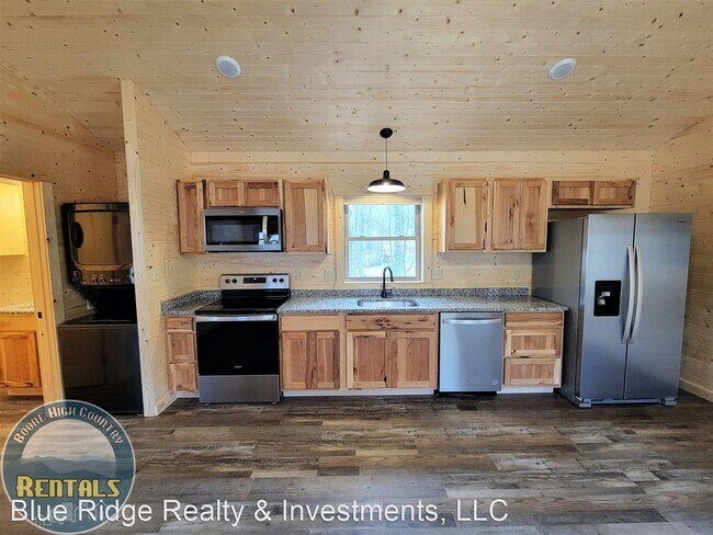 Building Photo - 1 br, 1 bath House - 232 Oliver Lane