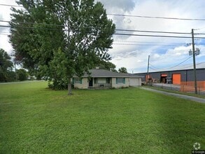 Building Photo - 510 Old Daytona Rd