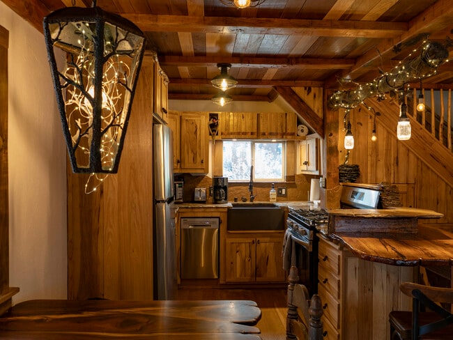 Building Photo - 32794 Scola Ln