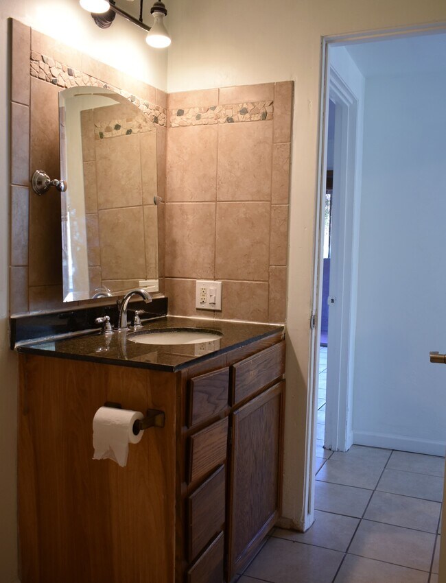 Bathroom - 2466 E Warwick Vista