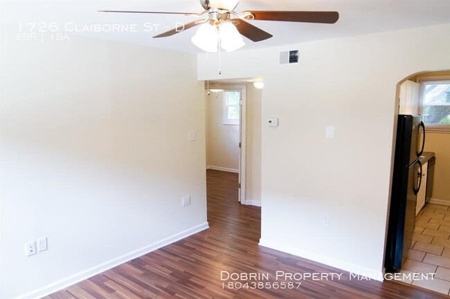 Building Photo - Gated 2BD APTS: RENOVATED - Courtyard w/ F...