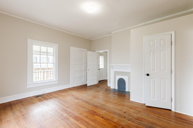 Foto del edificio - 22 E 7th St