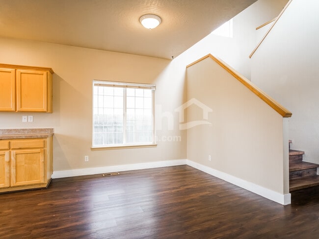 Building Photo - 3856 Oranda St