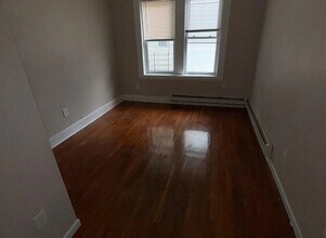 Building Photo - 391 13th Ave