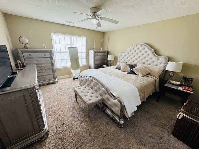 Building Photo - 9057 Whispering Pines Blvd