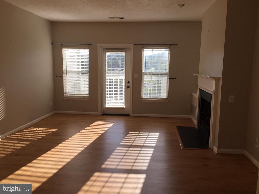 Foto principal - 1724 Lake Shore Crest Dr