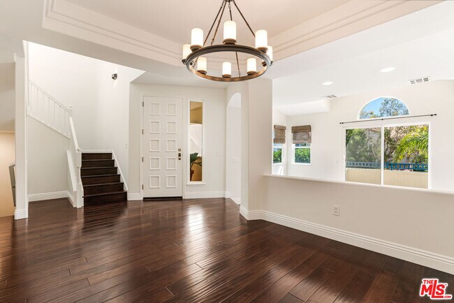Building Photo - 6463 Zuma View Pl