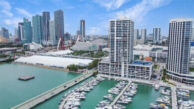 Building Photo - 1717 N Bayshore Dr