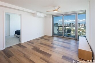 Building Photo - 1515 Liona St