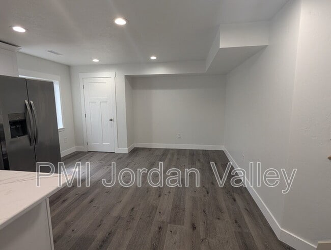 Building Photo - 14457 Gray Fox Dr
