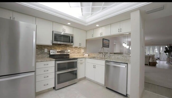 Building Photo - 310 Wexford Terrace