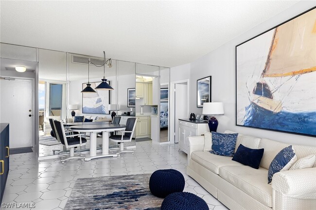 Foto del edificio - 58 N Collier Blvd