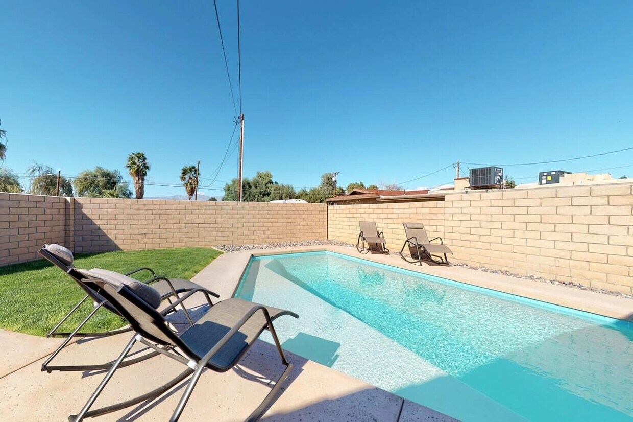 Foto principal - 78333 Darby Rd