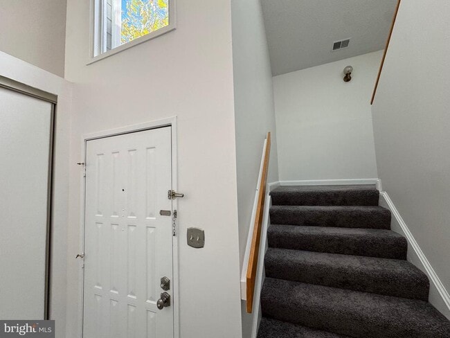 Foto del edificio - 1898 Villaridge Dr