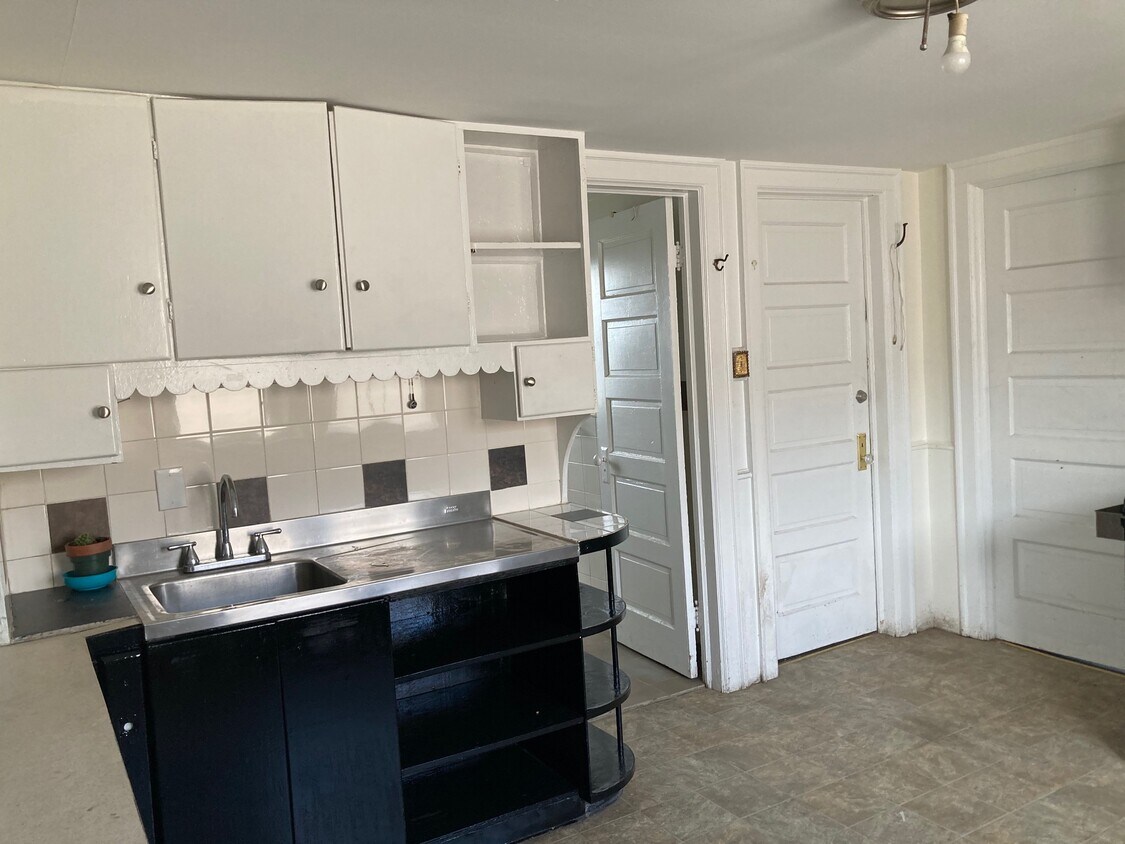 Foto principal - 307 Englewood Ave
